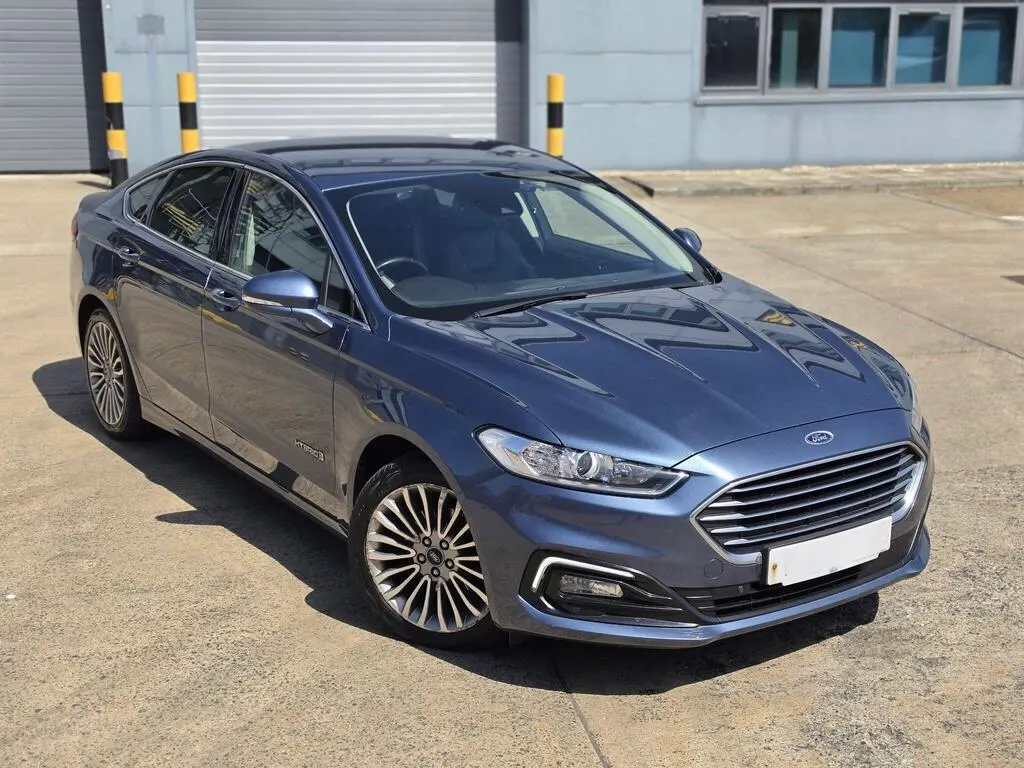 2019 Ford Mondeo 2.0 TiVCT Titanium Edition CVT in Blue — main photo